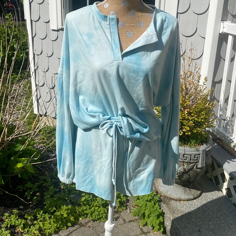 NWOT Light Blue Lounge/Sleep Set